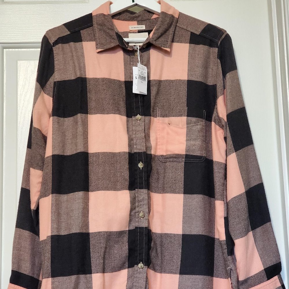 American Eagle Plaid Button Down NWT